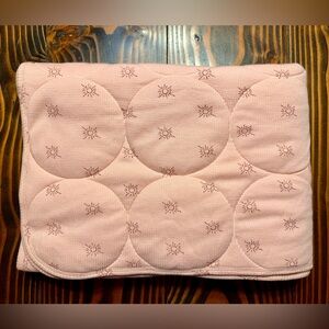 NWT Kate Quinn Thermal Sun Quilt